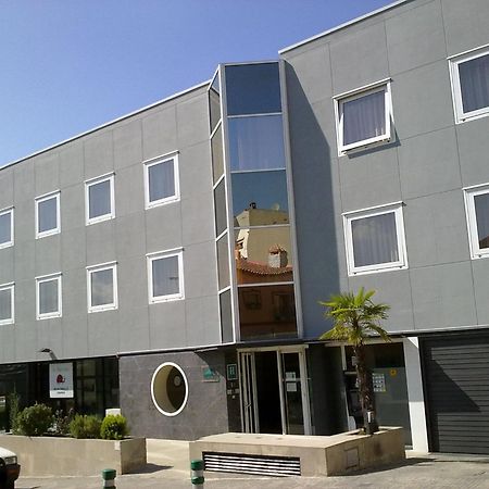 Hotel Montmeló Екстериор снимка