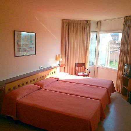 Hotel Montmeló Екстериор снимка