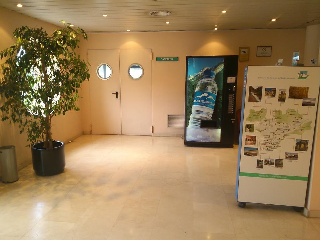 Hotel Montmeló Екстериор снимка