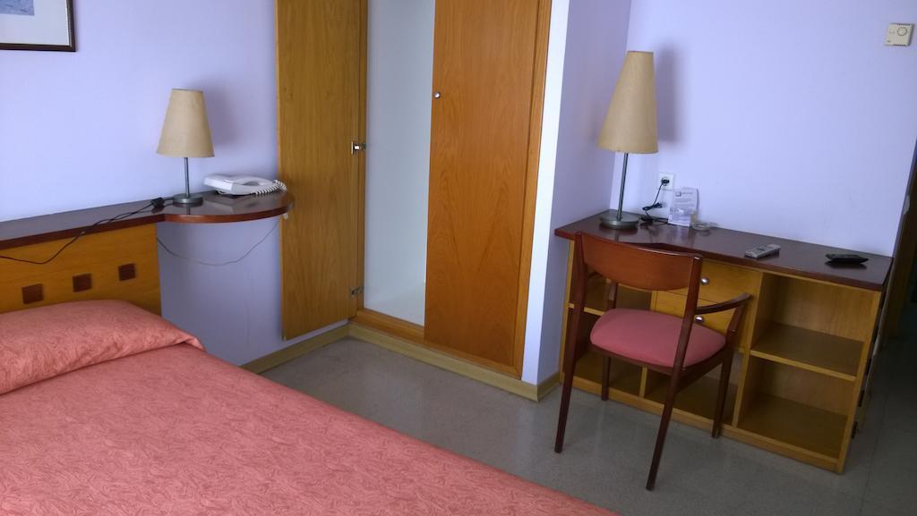 Hotel Montmeló Екстериор снимка