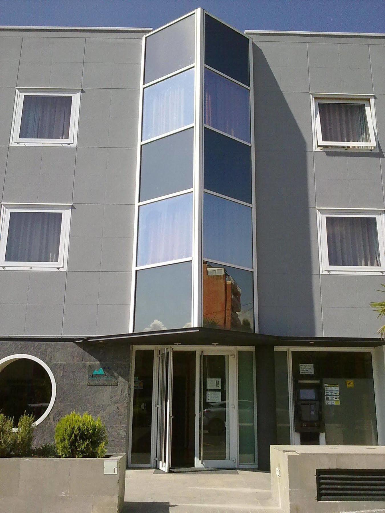 Hotel Montmeló Екстериор снимка