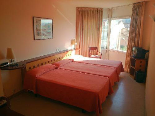 Hotel Montmeló Екстериор снимка